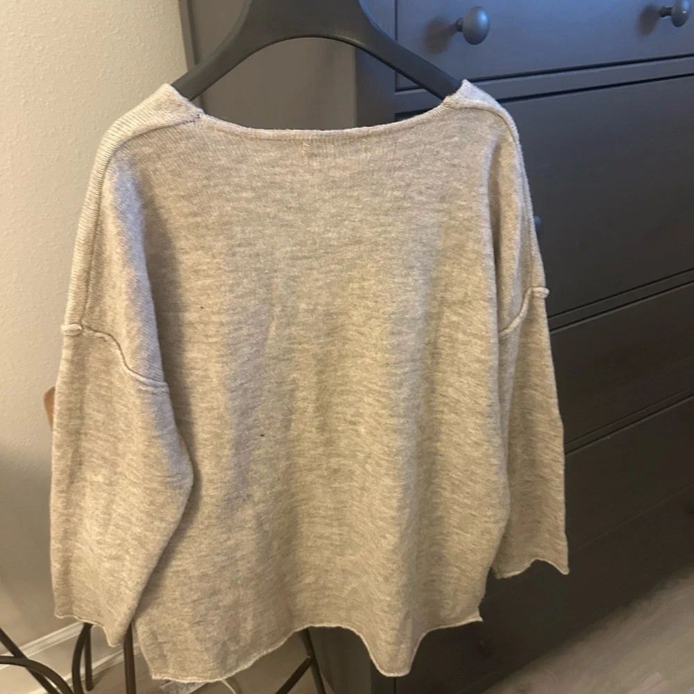 Pinch Cozy Oatmeal V-Neck Sweater